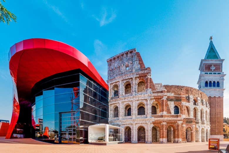 Colisée de Ferrari Land