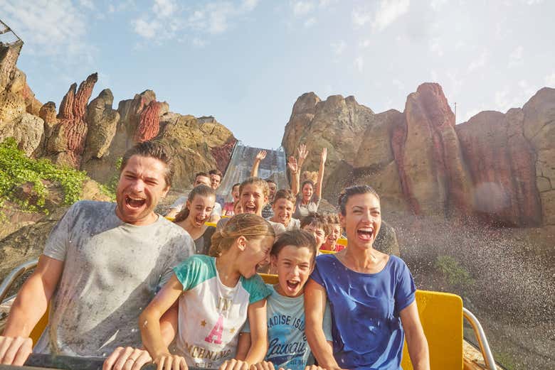 Disfrutando en familia de PortAventura Park