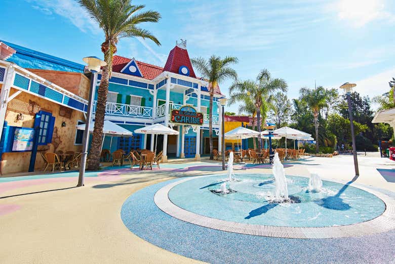 Na piscina da zona infantil