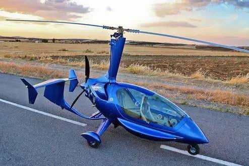Autogiro preparado para el despegue