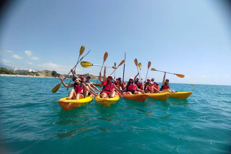 Felices de practicar kayak