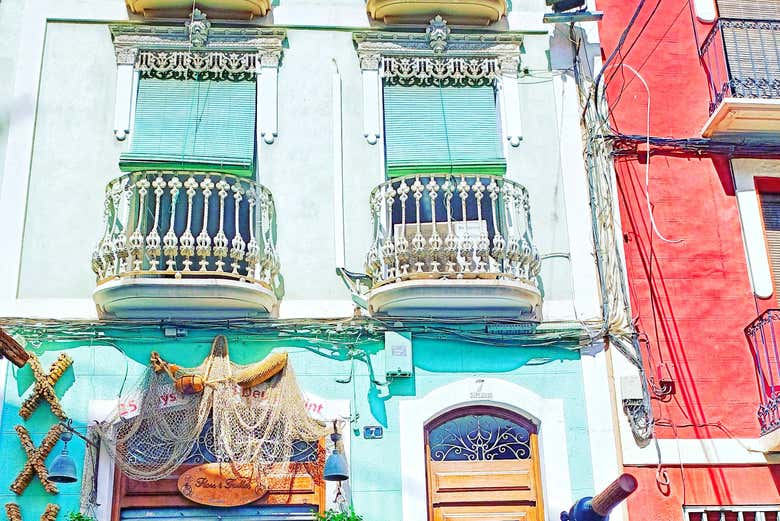 Peculiares fachadas de la localidad alicantina de Villajoyosa