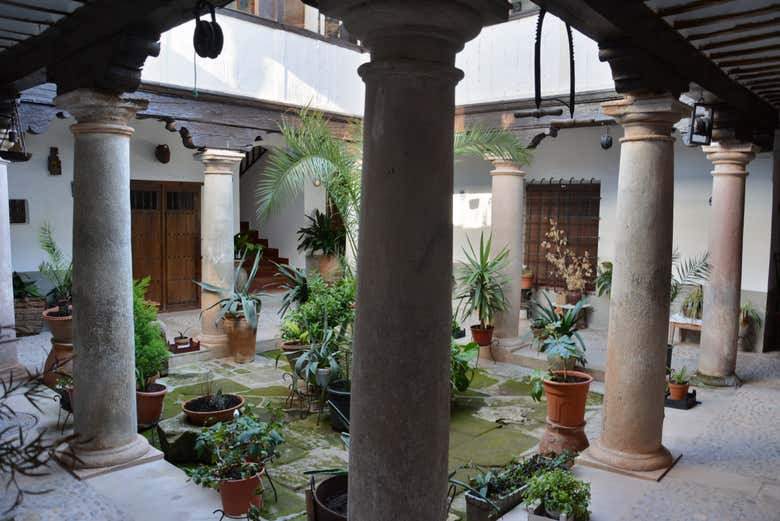 Patio of Casa del Caballero del Verde Gabán