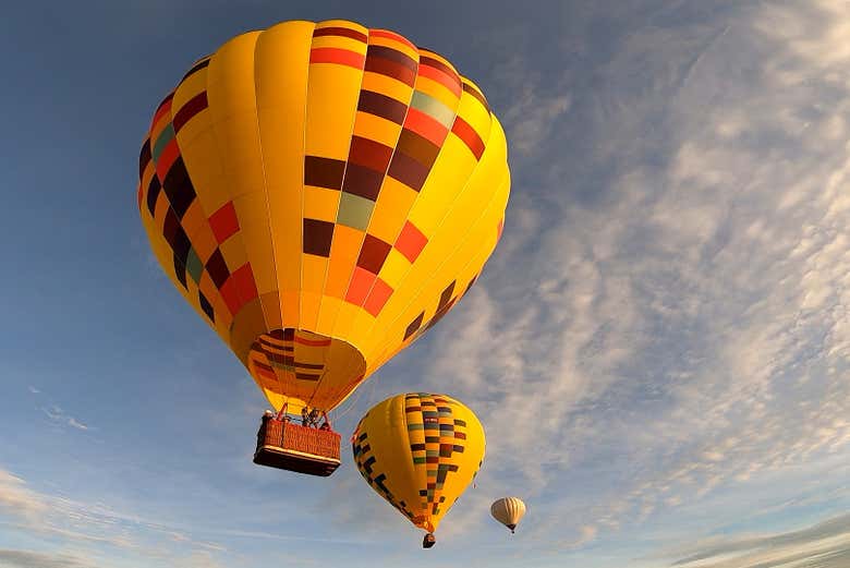 Enjoy an unforgettable hot air balloon ride in Madrid!