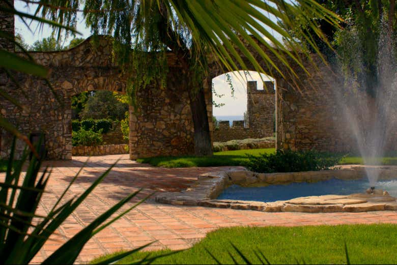 Entrada de la bodega Jaume Serra