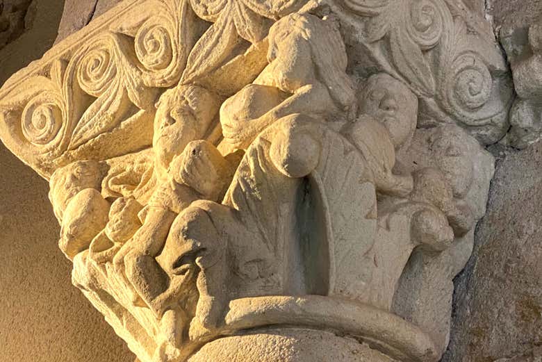 Détail d'une colonne à Santa María de la Horta