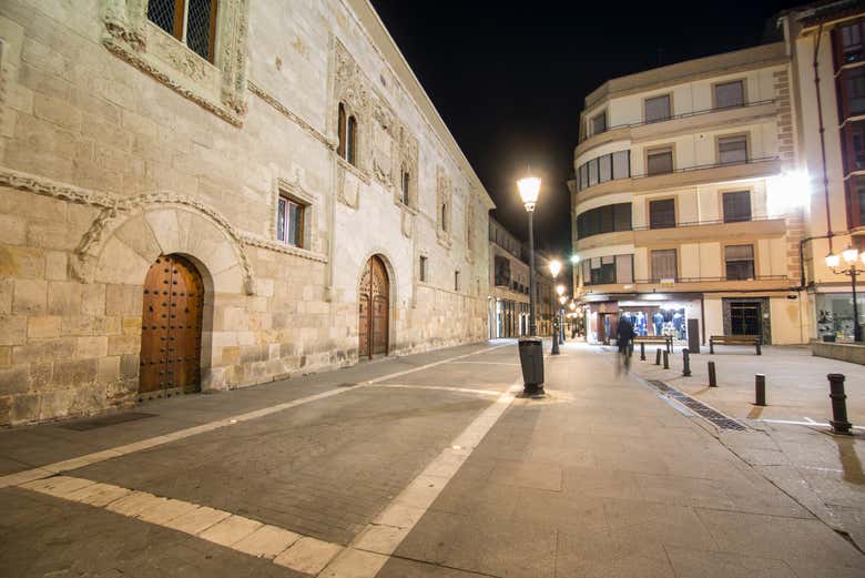 Contemplez le palais des Momos