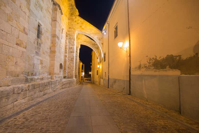 Balade de nuit dans le centre historique de Zamora