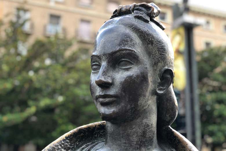 Sculpture d'une des femmes illustres de Saragosse