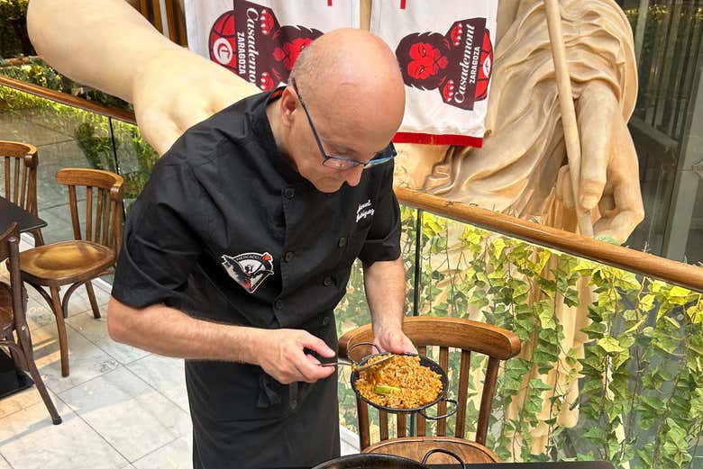 Probaremos una tapa de ternasco y arroz