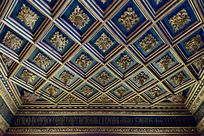 Plafond à caissons du palais de l'Aljaferia