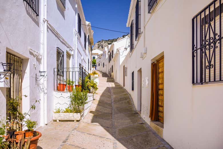 Uma das ruas do centro de Zuheros