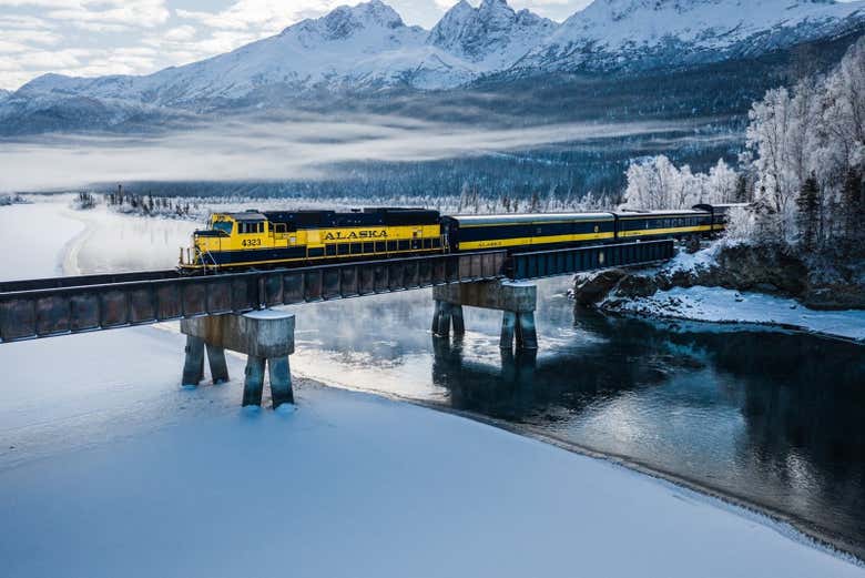 Contemplaréis los paisajes de Alaska desde el tren