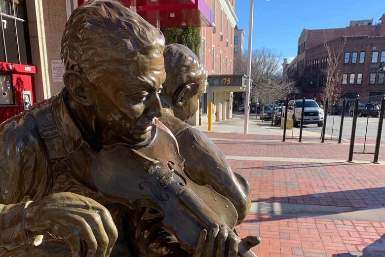 Statues that we'll see on the tour