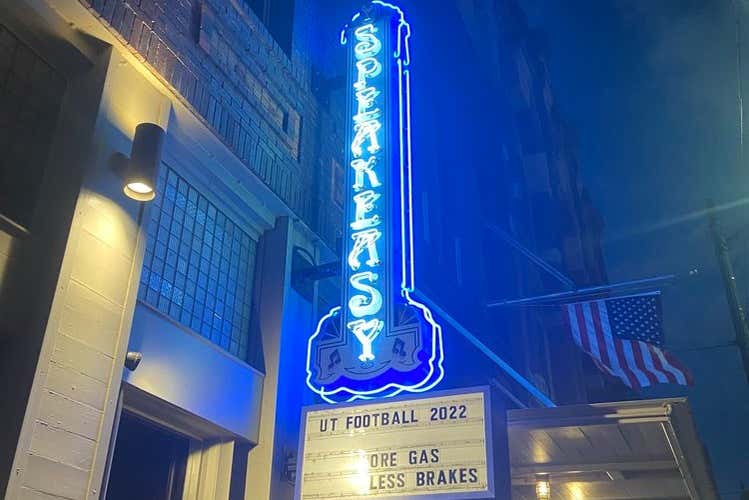 Speakeasy Tavern, uno de los bares más conocidos en Austin