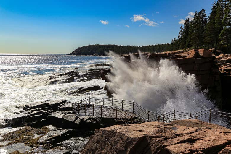 El impresionante impacto del agua en Thunder Hole