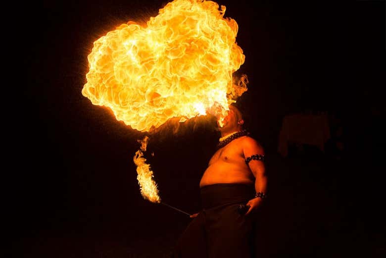 Espetáculo Big Kahuna Luau em Boca Ratón Portugal