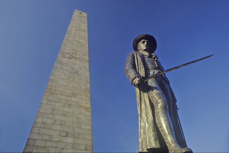 Admire the Bunker Hill Monument