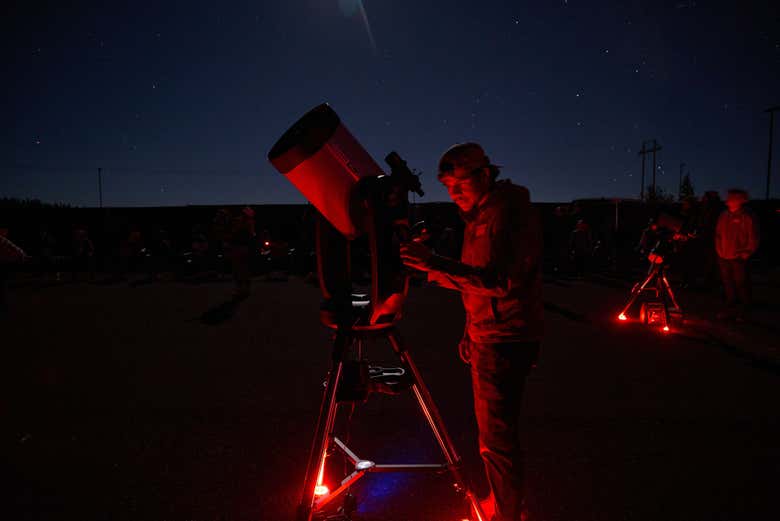 Mirando a través del telescopio