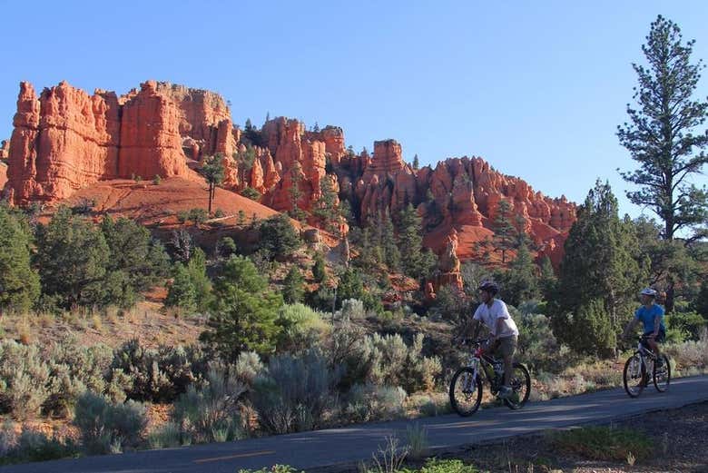 Explorez les paysages de Bryce Canyon