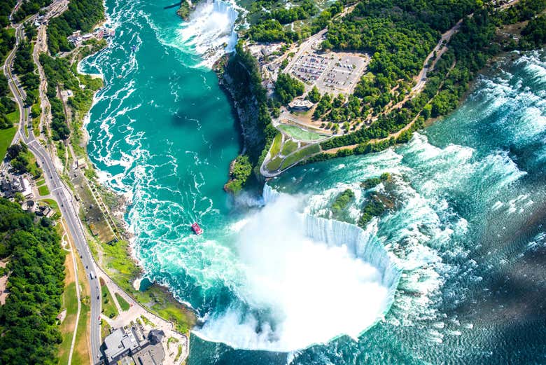 Vista aérea das Cataratas do Niágara