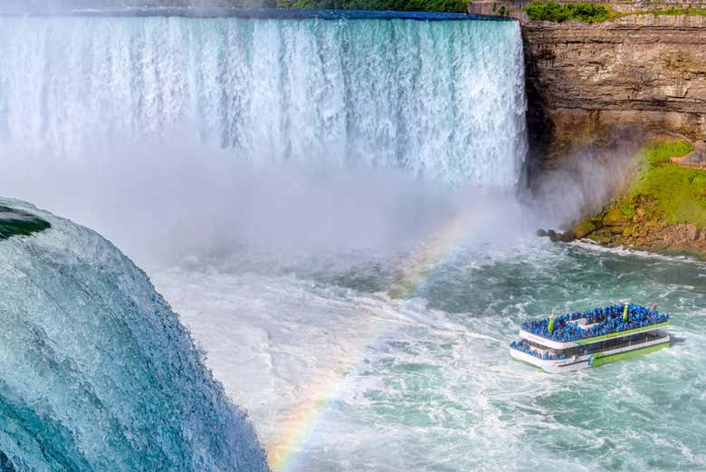 Solcando le acque delle cascate del Niagara