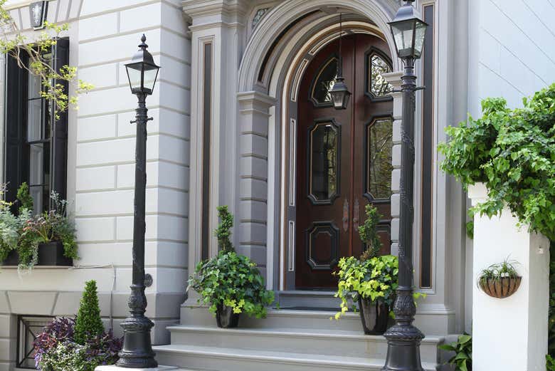 Entrée d'une maison coloniale à Charleston