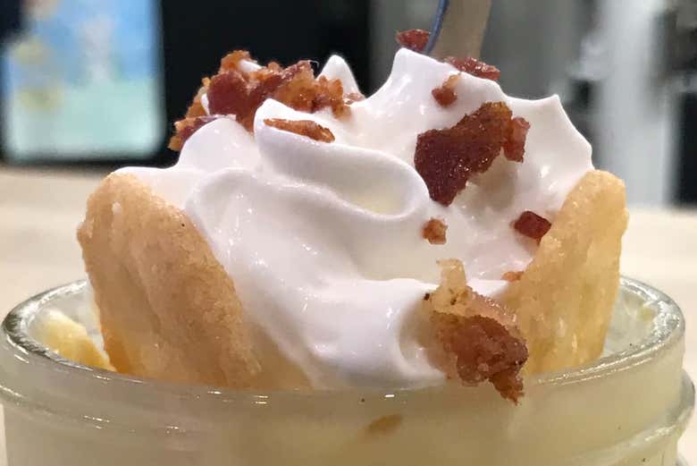 Dégustation d'une délicieuse glace