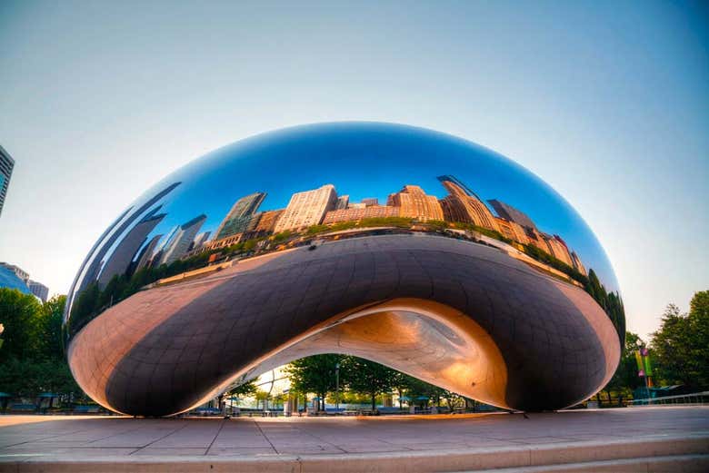 Escultura Cloud Gate no Millennium Park