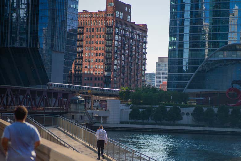 O Chicago Pedway é uma rede de túneis que atravessa o Loop