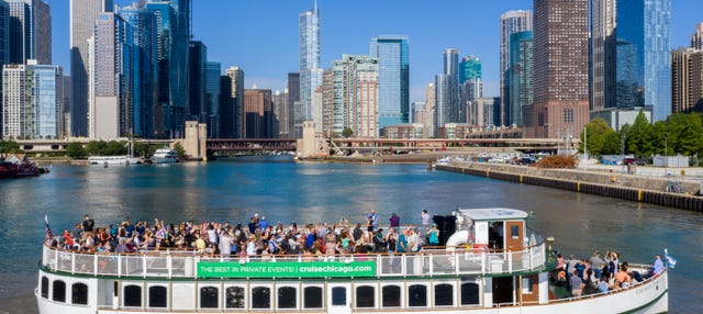Paseo en barco por el río Chicago