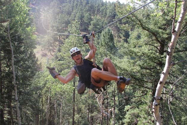 Descente en tyrolienne