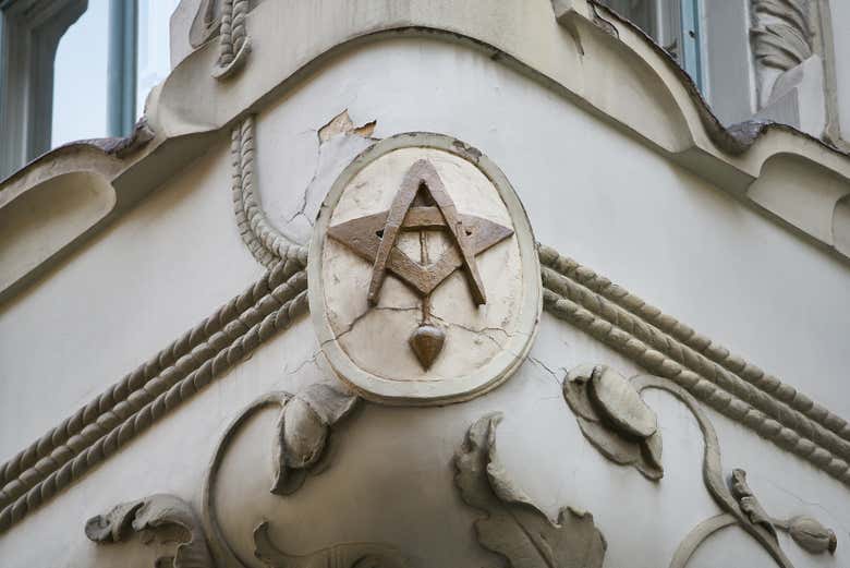 Learn about the most mysterious secret society in the US