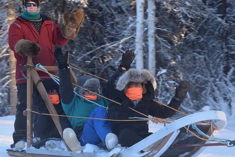 Os deslizaréis en trineo por los paisajes de North Pole