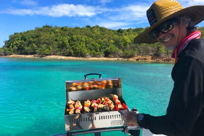 Preparando a bordo la barbacoa