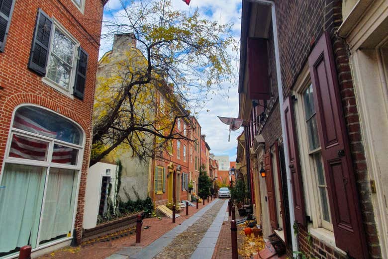 La conocida calle de Elfreth's Alley