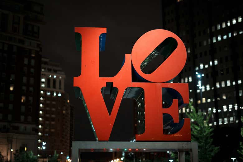 Las letras de Love Park por la noche