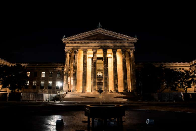 El Museo de Arte de Filadelfia por la noche
