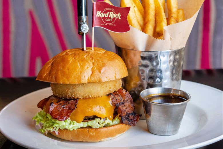 Hamburguesa con patatas fritas