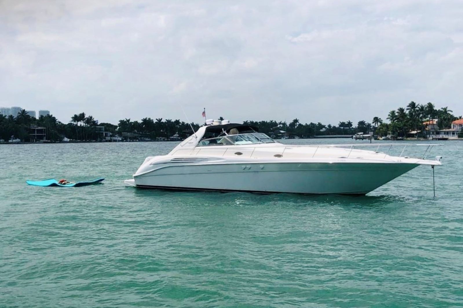 Noleggio di yacht con skipper a Fort Lauderdale