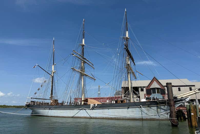 Clásicas embarcaciones en el puerto de Galveston