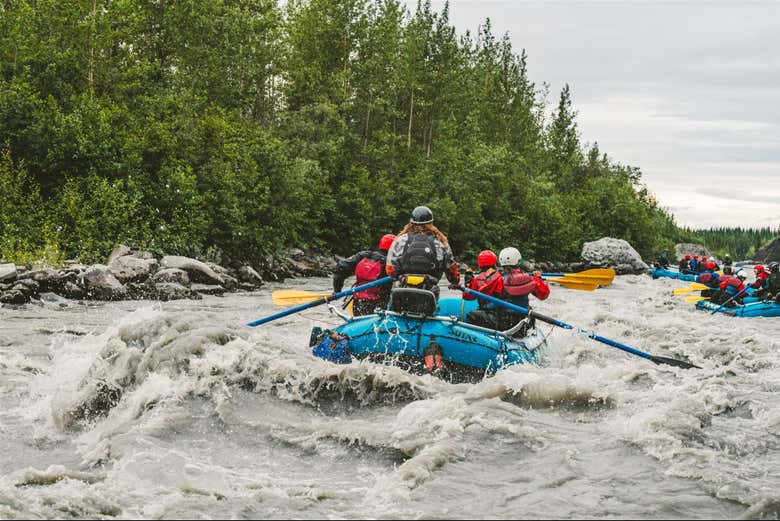 Os encantará la experiencia de rafting en el río Matanuska