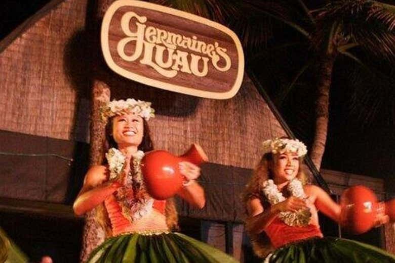 Bailarinas hawainas del Germaine's Luau