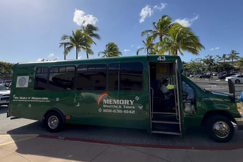 Transport to Waikele Premium Outlets photo