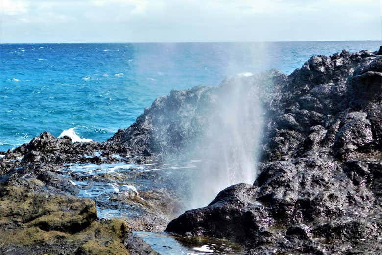 Hālona Blowhole