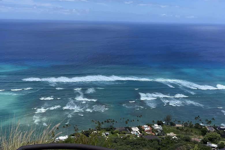 Vistas del océano desde el mirador Diamond Head