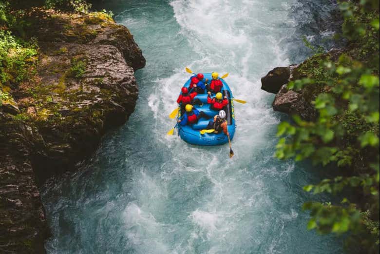 Descenderéis a toda velocidad por el río