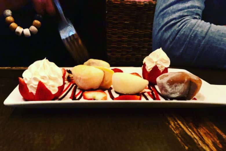 Dégustation d'un délicieux dessert