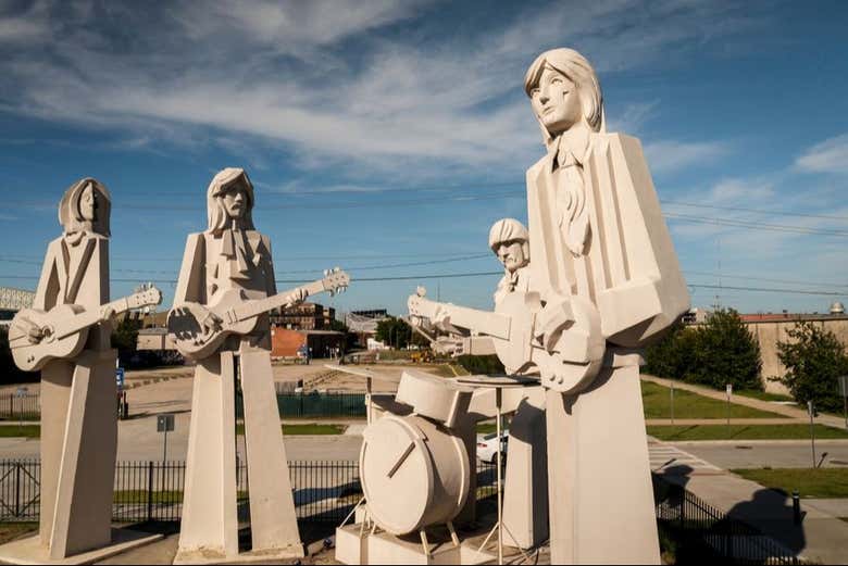 Esculturas dos Beatles em Houston