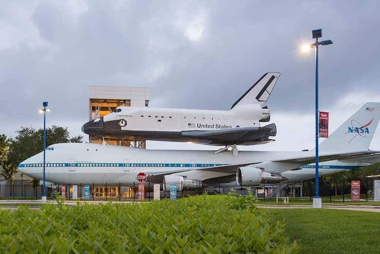 Independence Plaza en el Space Center Houston